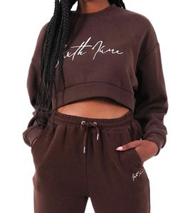 Sixth June Signature Damen Cropped-Pullover mit großer Signatur-Stickerei Rundhals-Sweater 32557 Braun Sixth June Signature Damen Cropped-Pullover mit großer Signatur-Stickerei Rundhals-Sweater 32557 Braun