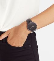 Montre femme Pierre Cardin avec lettres de la marque en chiffres montre à quartz analogique avec bracelet en cuir 3ATM 39mm CBV.100 Noir/Blanc/Argent ou Noir/Argent Montre femme Pierre Cardin avec lettres de la marque en chiffres montre à quartz analogique avec bracelet en cuir 3ATM 39mm CBV.100 Noir/Blanc/Argent ou Noir/Argent