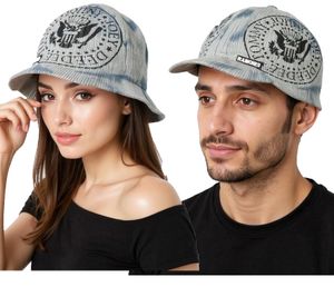 RAMONES Rockband Schirm-Beanie mit Band-Print Strick-Mütze mit Patch Fan-Beanie KC100814RAM Grau RAMONES Rockband Schirm-Beanie mit Band-Print Strick-Mütze mit Patch Fan-Beanie KC100814RAM Grau