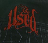 The Used Unisex Baumwoll-Cap im millitärischen Schnitt mit leicht gebogenen Schnitt Schwarz/Rot