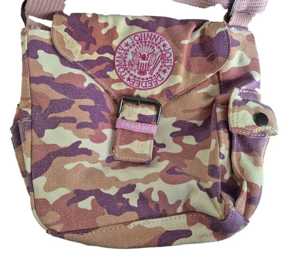 RAMONES Rock-Band Umhänge-Tasche Schultertasche mit verstellbarem Riemen MB81358RAM Camouflage Pink