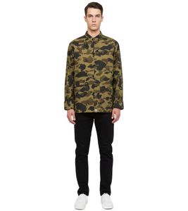 Chaqueta urbana A Bathing Ape 1st con diseño de camuflaje para hombre y pequeño detalle de logotipo, verde