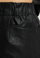 Gonna corta in PU NA-KD nera