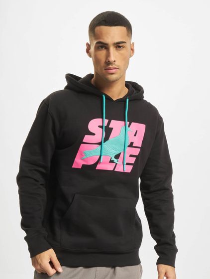 Sudadera con capucha negra con logotipo apilado de STAPLE
