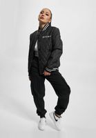Chaqueta universitaria acolchada negra Sixth June Crew Chaqueta universitaria acolchada negra Sixth June Crew