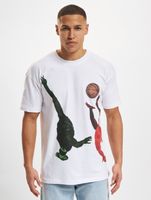 Camisetas blancas de Market Jump Ball