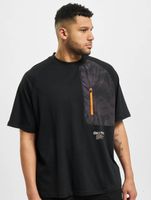CAYLER & SONS Mntn Camo Pocket Raglan Box Tee schwarz/mc