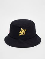 Gorras negras de los Entroneros del Fehérvár de la Liga Europea de Fútbol