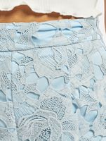 Missguided Kombiteil Kurze Shorts aus Häkelspitze in Blau Missguided Kombiteil Kurze Shorts aus Häkelspitze in Blau