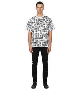 Helmut Lang Herren T-Shirt mit All Over Schriftzug modernes Designer-Logo-Shirt Weiß/Schwarz