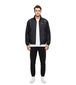 Umbro X Sucuk Zenomorph Übergangsjacke für Männer Innovative Performance Moderner Schnitt und Vielseitiges Design Schwarz 