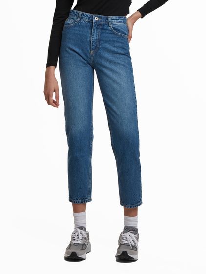 Vaqueros azules ajustados UNEFFECTED