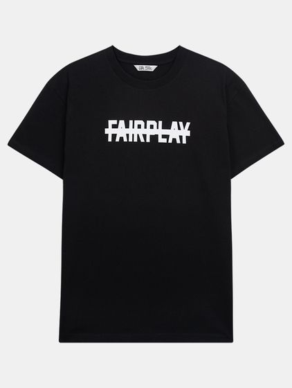 T-shirt nera "No Fairplay" di UNFAIR ATHLETICS