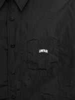 UNFAIR ATHLETICS Selected Herren Übergangs-Jacke mit durchgehender Knopfleiste Freizeit-Jacke Schwarz