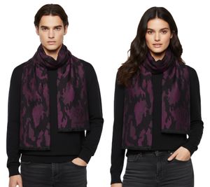 Elegante bufanda Roberto Cavalli para hombre y mujer, pura lana, WOV06600003-02374, negro/rojo