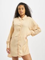 Missguided Strukturiertes Utility-Hemdkleid in Pfirsich Missguided Strukturiertes Utility-Hemdkleid in Pfirsich