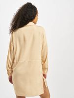 Missguided Strukturiertes Utility-Hemdkleid in Pfirsich Missguided Strukturiertes Utility-Hemdkleid in Pfirsich
