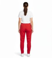 NIKE Damen Trainings-Hose mit DRI-FIT-Technologie leichte Sport-Hose atmungsaktive Fußball-Hose Slim-Fit NT0322-657 Rot