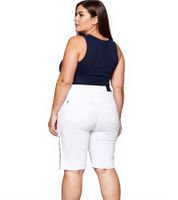 sheego Damen Jeans-Short stylische Denim-Hose Baumwoll-Hose Große Größen 135429 Weiß sheego Damen Jeans-Short stylische Denim-Hose Baumwoll-Hose Große Größen 135429 Weiß