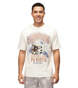 T-shirt homme RE:COVERED X NFL New England Patriots avec imprimé Champions du Monde, en coton, RCNFL1561, écru-blanc T-shirt homme RE:COVERED X NFL New England Patriots avec imprimé Champions du Monde, en coton, RCNFL1561, écru-blanc