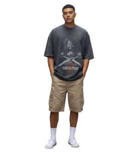 T-shirt da uomo RE:COVERED X Chucky 2 - La bambola assassina con stampa bambola, girocollo in cotone, RCUNV2572 Grigio