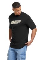 DEF MERCH Souvenir T-Shirts mit großem Marken-Print Rundhals-Shirt in Schwarz, Beige oder Camouflage DEF MERCH Souvenir T-Shirts mit großem Marken-Print Rundhals-Shirt in Schwarz, Beige oder Camouflage