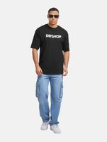 DEF MERCH Souvenir T-Shirts mit großem Marken-Print Rundhals-Shirt in Schwarz, Beige oder Camouflage DEF MERCH Souvenir T-Shirts mit großem Marken-Print Rundhals-Shirt in Schwarz, Beige oder Camouflage