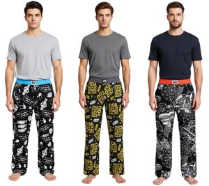 RE:COVERED X STAR WARS Pantalones de pijama para hombre con varios estampados. Pantalón de estar por casa en negro/amarillo o negro/blanco. RE:COVERED X STAR WARS Pantalones de pijama para hombre con varios estampados. Pantalón de estar por casa en negro/amarillo o negro/blanco.