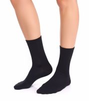 4 Paar TASTIQ Baumwoll-Socken mit Latte Macchiato-Print Weihnachts-Geschenk für Kaffee-Liebhaber lange Strümpfe in stylischer Kaffeebecher-Geschenkbox TAS/1/CSX2/LAT Braun/Schwarz