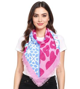 ZWILLINGSHERZ Smile and Shine Dreiecks-Tuch mit Blumenmuster und Fransen Mode-Tuch 3014D-3010-84 Pink/Blau/Weiß ZWILLINGSHERZ Smile and Shine Dreiecks-Tuch mit Blumenmuster und Fransen Mode-Tuch 3014D-3010-84 Pink/Blau/Weiß