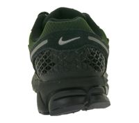 Zapatillas NIKE Zoom Vomero 5 de malla con revestimientos de piel auténtica HV2527-001 para hombre en negro o FN6742-002 para mujer en gris