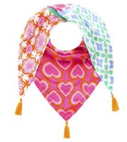 Bufanda triangular ZWILLINGSHERZ Loving Mix con flores y corazones de colores, 3014D-3010-42, rosa/verde/naranja/multicolor Bufanda triangular ZWILLINGSHERZ Loving Mix con flores y corazones de colores, 3014D-3010-42, rosa/verde/naranja/multicolor