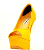 Paquete económico de 10 plantillas Sole Sister Heelers transpirables y amortiguadoras para tacones altos, color negro/gris