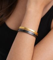 Calvin Klein Damen Armreif-Set im Zweiton-Design Edelstahl-Armband Schmuck KJ06BD2001 Schwarz/Gold