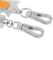 Urbanes Calvin Klein Charm-Set Downtown Edelstahl-Anhänger mit kontrastfarbigen Harz und UNITE-Schriftzug Taschen-Accessoires 7x1,3cm KJJCSA090100 Silber/Orange