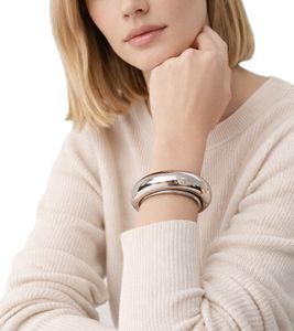 Zeitloser Calvin Klein Fluid Damen-Armreif aus Edelstahl Eleganter Arm- & Handgelenk-Schmuck Größe XS KJ3MD0001 Silber