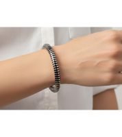 Elegante brazalete de acero inoxidable de Calvin Klein para mujer, talla XS, KJ9FBF2001, plateado/negro