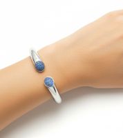 Stilvolles Calvin Klein Damen Edelstahl-Armband mit funkelnden Kristallen Arm-Schmuck Handgelenk-Schmuck Größe XS KJ8YMF0402 Silber