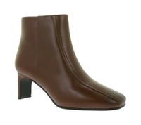 Eleganti stivaletti Clarks da donna Seren 55 Top in vera pelle con tacco, colore marrone chiaro britannico – Stivaletti classici 2616694, marrone cognac o nero