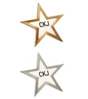 Pack de 2 broches Calvin Klein con diseño de estrella, de acero inoxidable y esmalte KJJNDH200, en amarillo/azul marino/plata o plata/dorado/blanco
