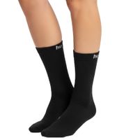 Lot de 60 paires de chaussettes de sport basiques hummel pour femmes et enfants, en coton, blanches ou noires, avec logo de la marque (réf. 205603).