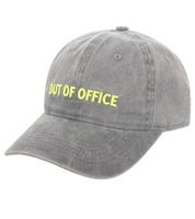 aussagekräftige ZWILLINGSHERZ Classic Base-Cap mit OUT OF OFFICE Schriftzug Baumwoll-Cap justierbare Cappy Schirm-Mütze 4603M K5404-2 Grau