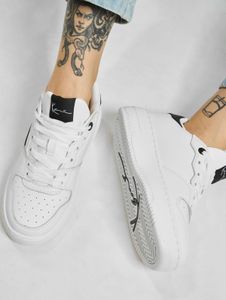 Baskets décontractées Karl Kani pour femmes, blanches