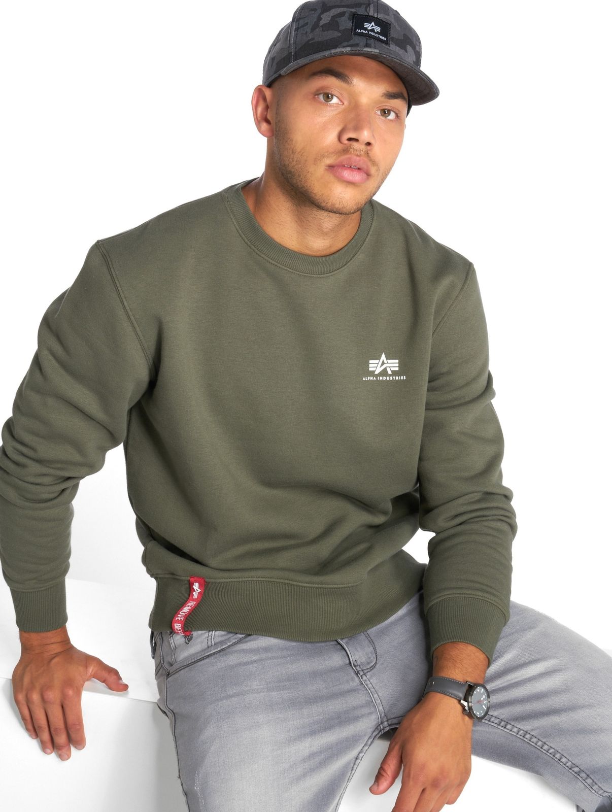 Comfortable Alpha Industries men's sweatshirt with cotton, green