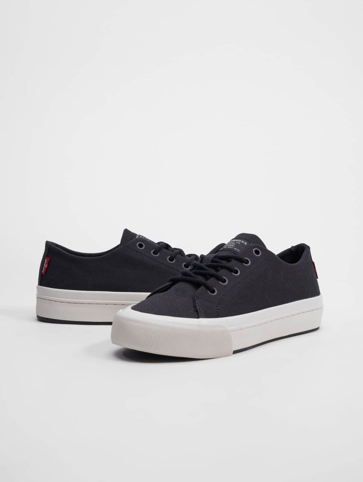 moderne LEVI´S Damen Sneaker mit Baumwolle Schwarz