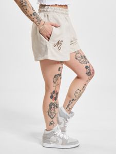 comfortable New Era women's shorts cream-white