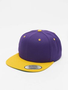 Gorra deportiva unisex Flexfit de 382 g/m² color violeta.