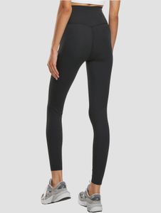 Pantalones elásticos modernos para mujer de la marca aim'n, color negro.