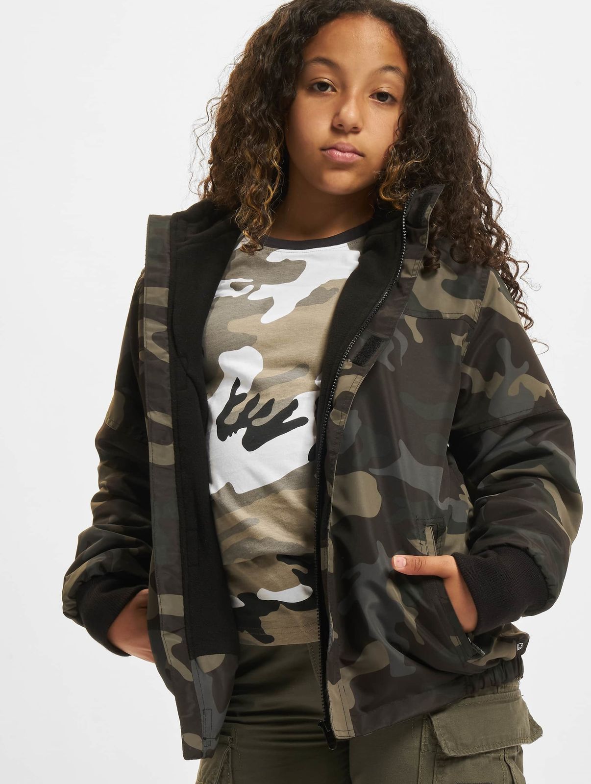 Brandit Herren Jacke Camouflage mit Reißverschluss und Klett
