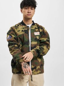 schlichte Cayler & Sons Herren Jacke mit Baumwolle Camouflage